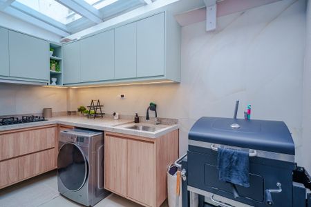 Casa de condomínio à venda com 115m², 2 quartos e 1 vaga Casa de condomínio à venda com 115m², 2 quartos e 1 vagaÁrea de Serviço