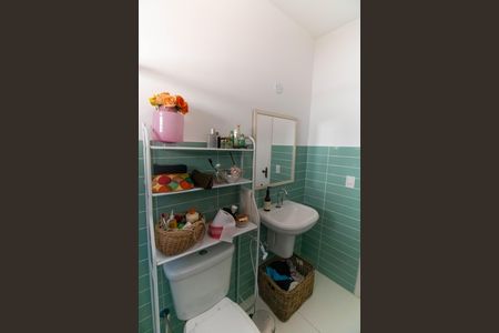 Casa de condomínio à venda com 150m², 3 quartos e 1 vaga Casa de condomínio à venda com 150m², 3 quartos e 1 vagaBanheiro da Suíte