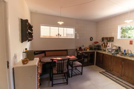 Casa de condomínio à venda com 150m², 3 quartos e 1 vaga Casa de condomínio à venda com 150m², 3 quartos e 1 vagaCozinha