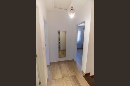 Casa de condomínio à venda com 150m², 3 quartos e 1 vaga Casa de condomínio à venda com 150m², 3 quartos e 1 vagaHall