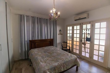 Casa de condomínio à venda com 150m², 3 quartos e 1 vaga Casa de condomínio à venda com 150m², 3 quartos e 1 vagaSuíte