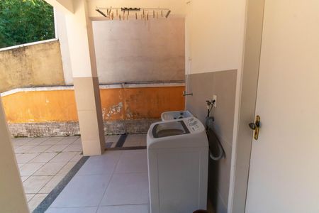 Casa de condomínio à venda com 150m², 3 quartos e 1 vaga Casa de condomínio à venda com 150m², 3 quartos e 1 vagaÁrea de Serviço