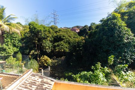 Casa de condomínio à venda com 150m², 3 quartos e 1 vaga Casa de condomínio à venda com 150m², 3 quartos e 1 vagaVista do Quarto 2