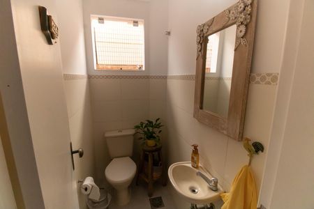 Casa de condomínio à venda com 150m², 3 quartos e 1 vaga Casa de condomínio à venda com 150m², 3 quartos e 1 vagaLavabo