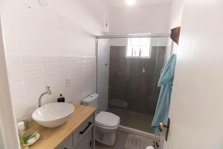 Casa de condomínio à venda com 150m², 3 quartos e 1 vaga Casa de condomínio à venda com 150m², 3 quartos e 1 vagaBanheiro Social