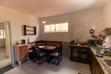 Cozinha de casa de condomínio à venda com 3 quartos, 150m² em Maria Paula, Niterói