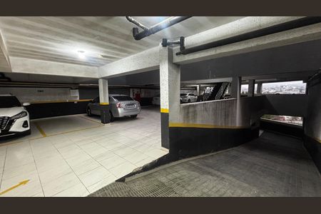 Garagem de apartamento à venda com 2 quartos, 50m² em Vila Vitória, Santo André