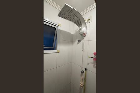 Banheiro de apartamento à venda com 2 quartos, 50m² em Vila Vitória, Santo André