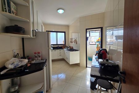 Apartamento para alugar com 101m², 2 quartos e 1 vaga Apartamento para alugar com 101m², 2 quartos e 1 vagaCozinha