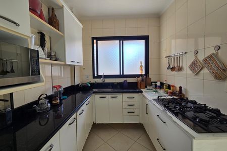 Apartamento para alugar com 101m², 2 quartos e 1 vaga Apartamento para alugar com 101m², 2 quartos e 1 vagaCozinha