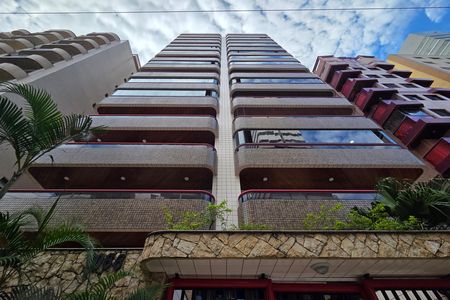 Apartamento para alugar com 101m², 2 quartos e 1 vaga Apartamento para alugar com 101m², 2 quartos e 1 vagaFachada
