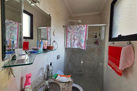Apartamento para alugar com 101m², 2 quartos e 1 vaga Apartamento para alugar com 101m², 2 quartos e 1 vagaBanheiro da Suíte 1