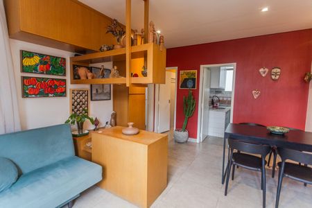 Sala de apartamento à venda com 1 quarto, 48m² em Funcionários, Belo Horizonte
