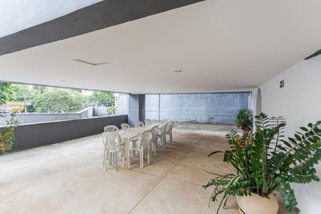 Apartamento à venda com 49m², 1 quarto e sem vagaÁrea Comum - Salão de Festas