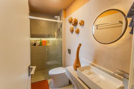 Banheiro Social de apartamento à venda com 1 quarto, 48m² em Funcionários, Belo Horizonte