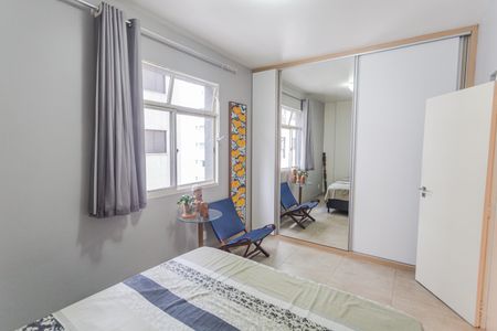 Apartamento à venda com 49m², 1 quarto e sem vagaQuarto