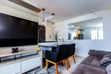 Sala de apartamento para alugar com 2 quartos, 50m² em Jardim Iris, São Paulo