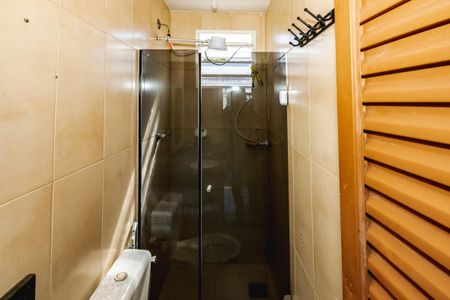 Banheiro Social de apartamento para alugar com 2 quartos, 42m² em Santa Monica, Belo Horizonte