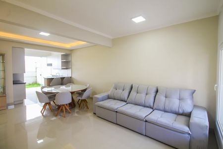 Casa de condomínio para alugar com 100m², 3 quartos e 1 vaga Casa de condomínio para alugar com 100m², 3 quartos e 1 vagaSala