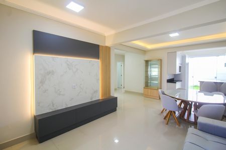 Casa de condomínio para alugar com 100m², 3 quartos e 1 vaga Casa de condomínio para alugar com 100m², 3 quartos e 1 vagaSala
