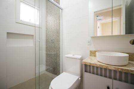 Casa de condomínio para alugar com 100m², 3 quartos e 1 vaga Casa de condomínio para alugar com 100m², 3 quartos e 1 vagaBanheiro