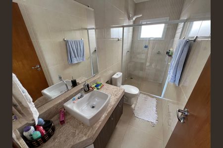 Banheiro de casa à venda com 3 quartos, 191m² em Parque Nova Suica, Valinhos