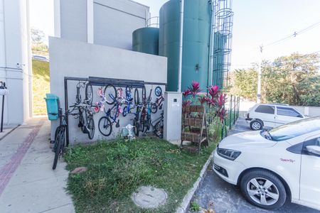 Apartamento à venda com 46m², 2 quartos e 1 vaga Apartamento à venda com 46m², 2 quartos e 1 vagaÁrea Comum - Bicicletário 1
