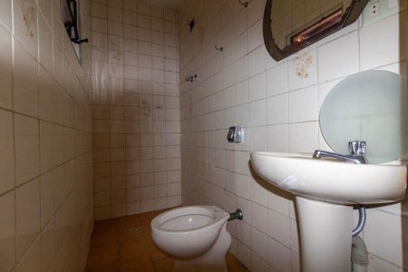 Banheiro 2 de casa à venda com 2 quartos, 124m² em Jardim Eliane, São Paulo