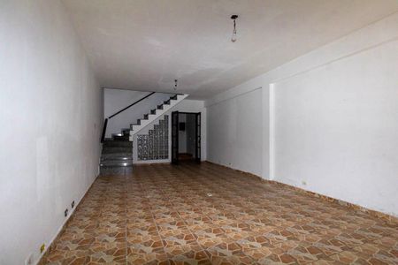 Sala de casa à venda com 2 quartos, 124m² em Jardim Eliane, São Paulo