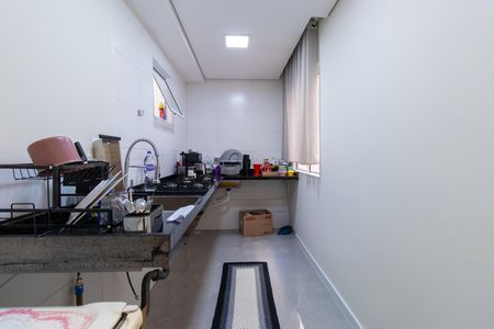 Apartamento para alugar com 47m², 2 quartos e 1 vaga Apartamento para alugar com 47m², 2 quartos e 1 vagaCozinha e Área de Serviço