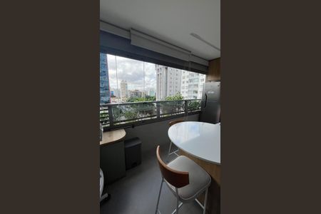 Cozinha de apartamento para alugar com 1 quarto, 28m² em Itaim Bibi, São Paulo