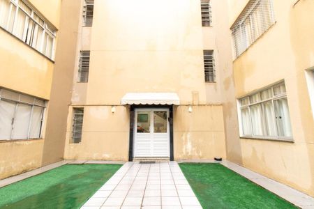 Fachada do bloco de apartamento à venda com 3 quartos, 70m² em Tingui, Curitiba