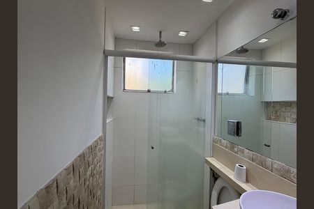 Apartamento à venda com 46m², 2 quartos e 1 vaga Apartamento à venda com 46m², 2 quartos e 1 vagaBanheiro