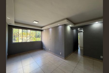 Apartamento à venda com 46m², 2 quartos e 1 vaga Apartamento à venda com 46m², 2 quartos e 1 vagaSala