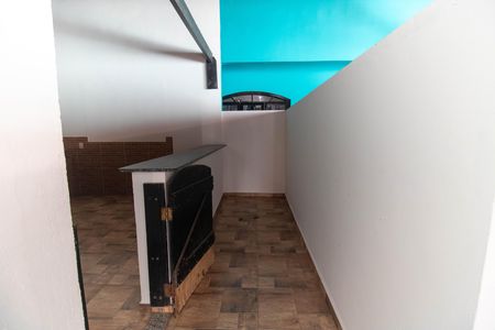 Casa para alugar com 90m², 2 quartos e 2 vagasÁrea externa
