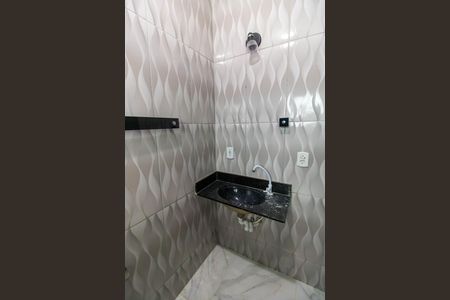 Casa para alugar com 90m², 2 quartos e 2 vagasBanheiro da Suíte
