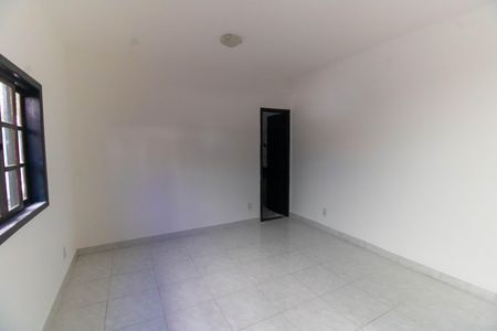 Casa para alugar com 90m², 2 quartos e 2 vagasSuíte 