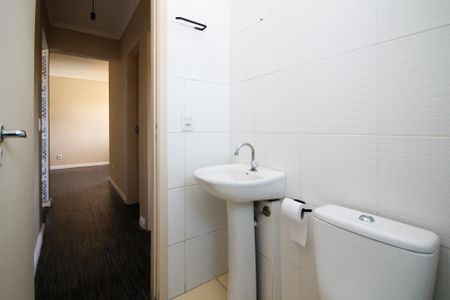 Apartamento para alugar com 46m², 2 quartos e 1 vaga Apartamento para alugar com 46m², 2 quartos e 1 vagaBanheiro