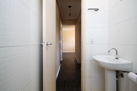 Apartamento para alugar com 46m², 2 quartos e 1 vaga Apartamento para alugar com 46m², 2 quartos e 1 vagaBanheiro