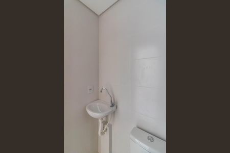 Apartamento à venda com 55m², 2 quartos e sem vaga Apartamento à venda com 55m², 2 quartos e sem vagaBanheiro