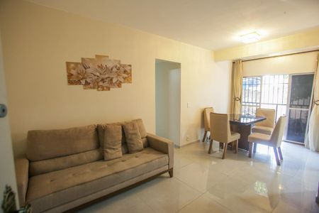 Sala de apartamento para alugar com 2 quartos, 50m² em Pechincha, Rio de Janeiro