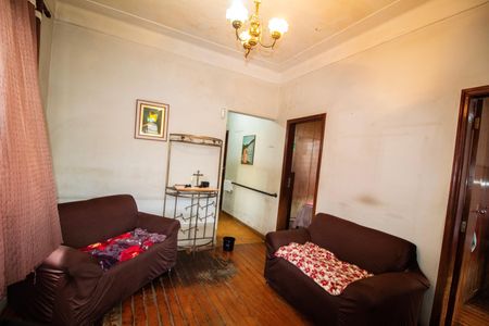 Sala de casa à venda com 3 quartos, 336m² em Lagoinha, Belo Horizonte