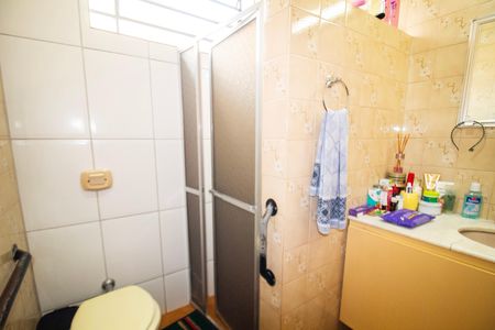 Casa à venda com 336m², 3 quartos e 6 vagas Casa à venda com 336m², 3 quartos e 6 vagasBanheiro Social