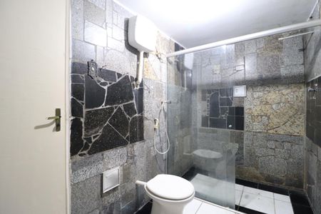 Casa para alugar com 159m², 3 quartos e 2 vagasBanheiro Social