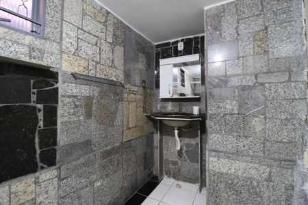 Casa para alugar com 159m², 3 quartos e 2 vagasBanheiro Social