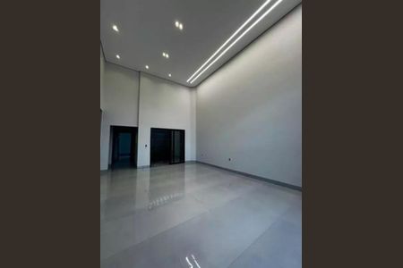 Casa para alugar com 150m², 3 quartos e 4 vagas Casa para alugar com 150m², 3 quartos e 4 vagasSala