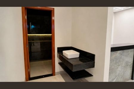 Casa para alugar com 150m², 3 quartos e 4 vagas Casa para alugar com 150m², 3 quartos e 4 vagasLavabo