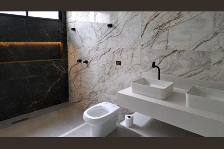 Casa para alugar com 150m², 3 quartos e 4 vagas Casa para alugar com 150m², 3 quartos e 4 vagasBanheiro social
