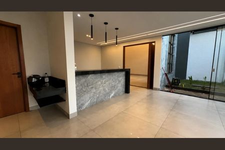 Casa para alugar com 150m², 3 quartos e 4 vagas Casa para alugar com 150m², 3 quartos e 4 vagasÁrea comum