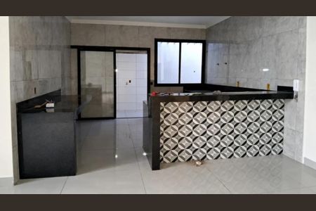 Casa para alugar com 150m², 3 quartos e 4 vagas Casa para alugar com 150m², 3 quartos e 4 vagasCozinha